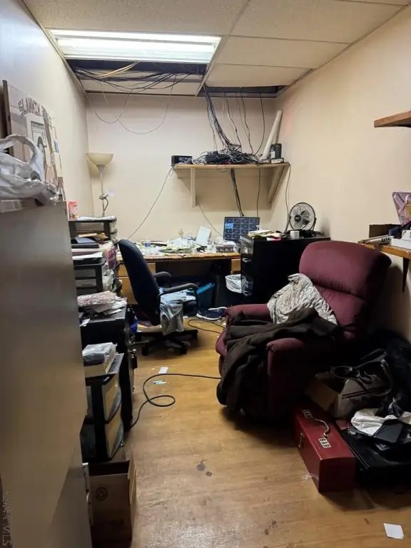 Picture 16