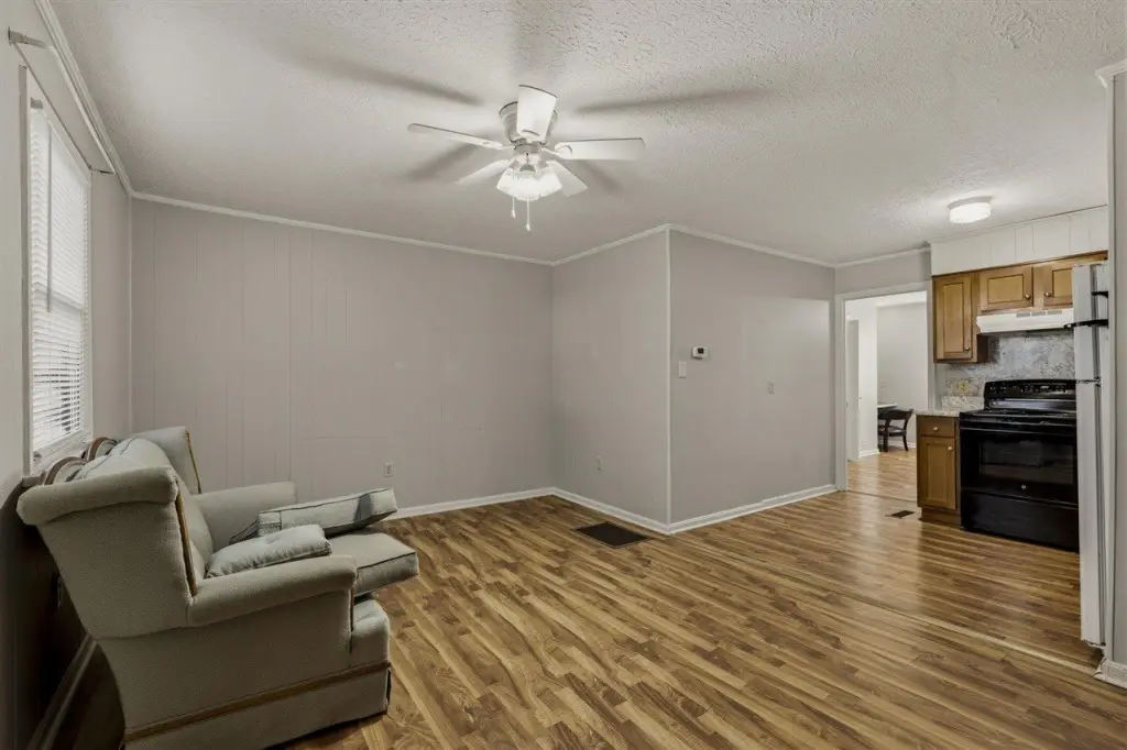 Picture 7