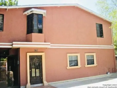 Floresville Quad-Plex Investment Opportunity