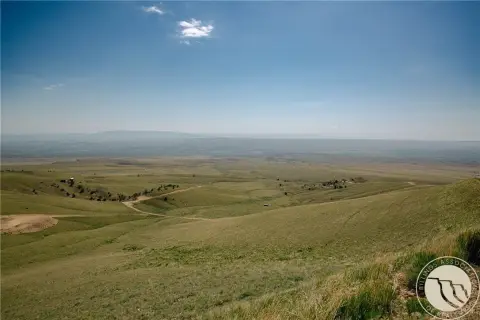 Off-Grid Recreational Land Parcel