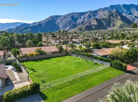 Palm Springs Buildable Lot