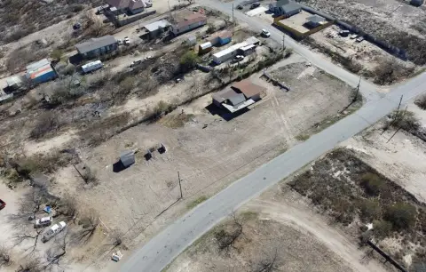 Corner Lot in Eagle Pass