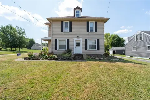 Well-Maintained Duplex in Poland, OH