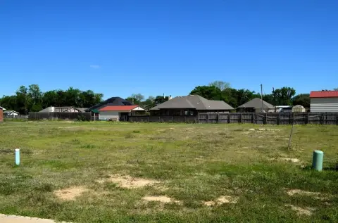 Residential Lot in Mabank, TX