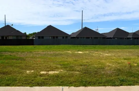 Residential Lot in Mabank, TX