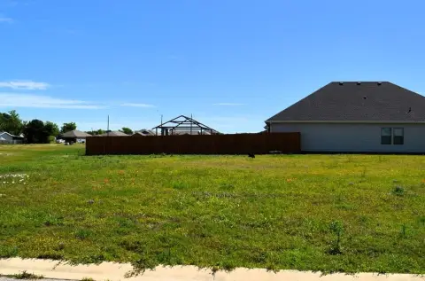 Residential Lot in Mabank, TX