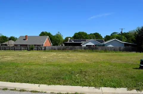 Residential Lot in Mabank, TX