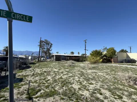 Corner Lot in Tri-Palms Estates