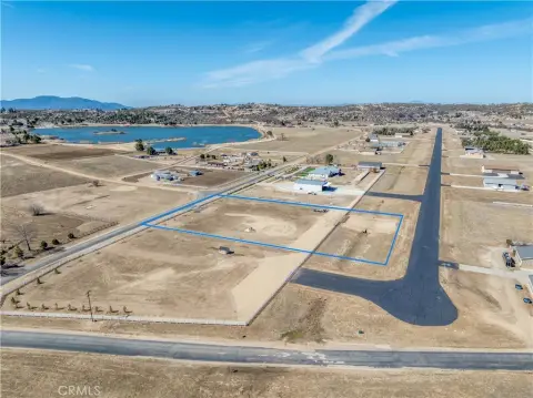 Airstrip Parcel in Lake Riverside