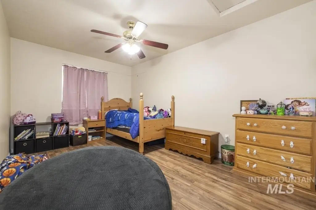 Picture 18