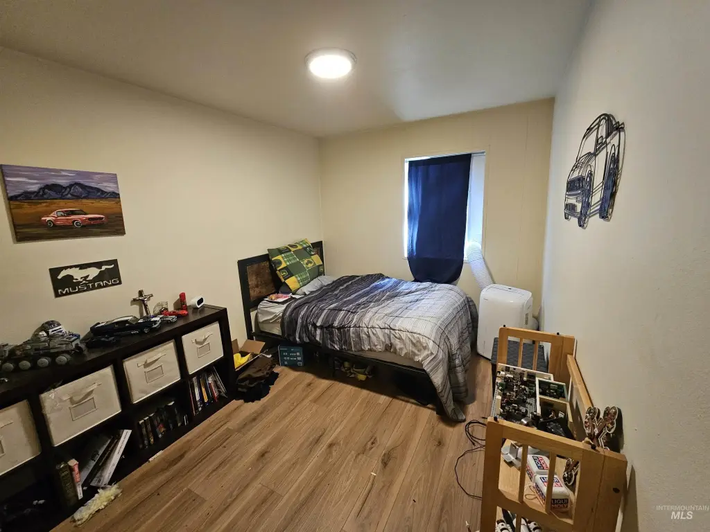 Picture 8