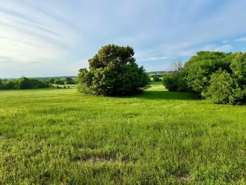 Residential Lot in Waters Edge
