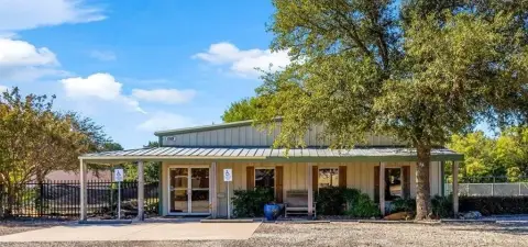 Cleburne Office Building with Parking