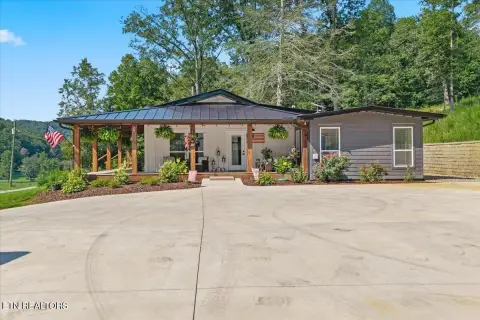 Duplex with Separate Guest Home