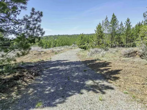 5.4 Acres on Deer Creek