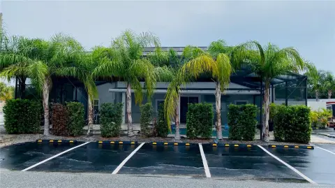 Casselberry Office and Showroom Building