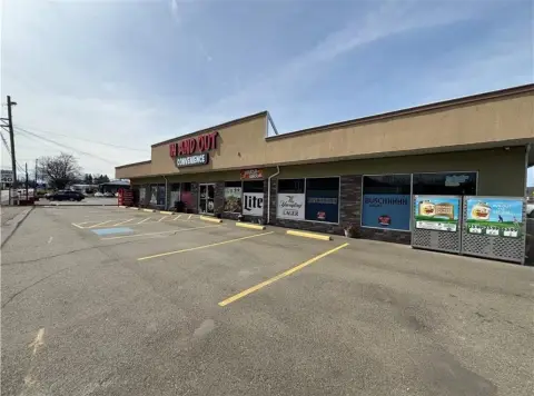 Turnkey Store with Beer License