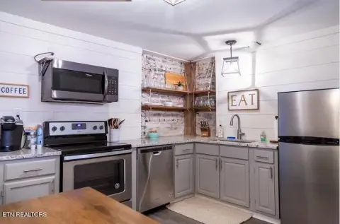 Renovated 5-Unit Apartment Buildings