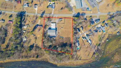 Guntersville Industrial Property on 8 Acres