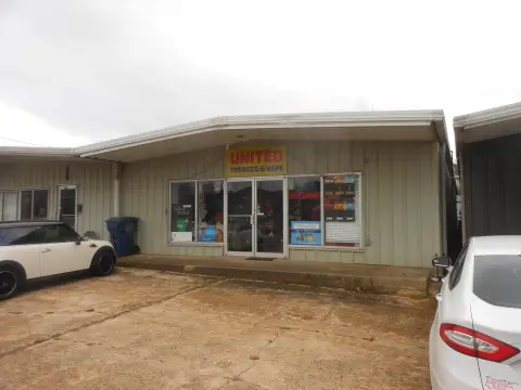 Commercial Building in Pontotoc, MS