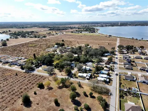 Residential Lot in Frostproof, FL
