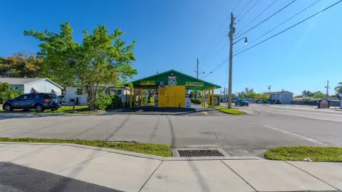 Lantana Commercial Property For Sale