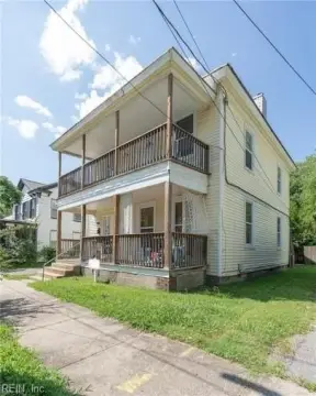 Over-Under Duplex with Storage