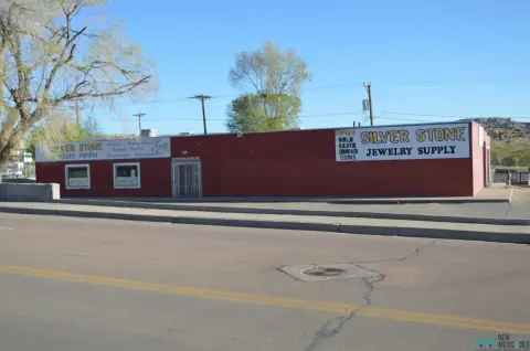 Versatile Commercial Property in Gallup