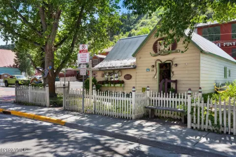 Minturn Storefront Property