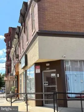 Philadelphia Commercial Facility For Sale