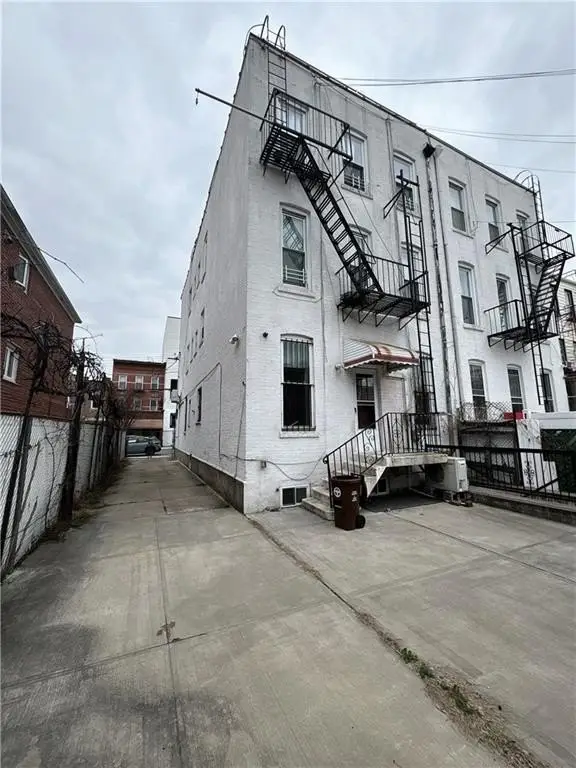 Picture 12