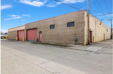 Warren Industrial Property with Yard