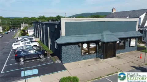 Professional Building in Hellertown Boro