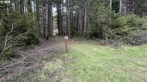 Commercially Zoned Acre in PortOrford