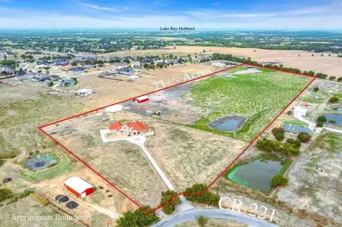 23.53 Acres in Growing Forney