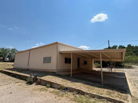 Mineral Wells Office with Expansion