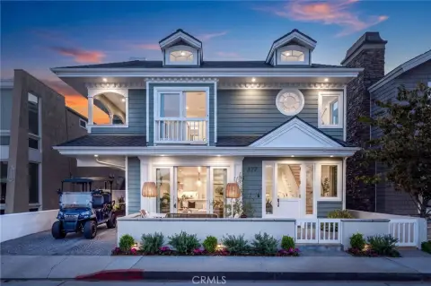 Updated Balboa Island Duplex