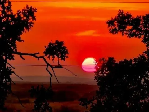 Picturesque Hilltop Ranch in Bowie