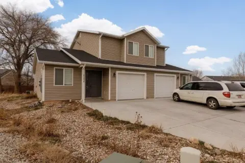Newer Duplex in Cedar City