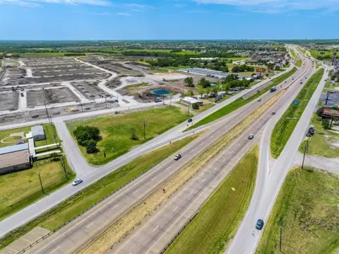 Prime Retail Development Land I-30