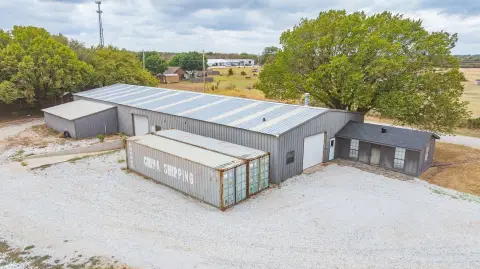 Warehouse with Stabilized Yard