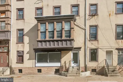 Rittenhouse Square Renovated Retail Space