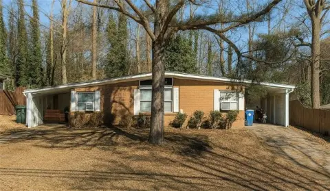 Leased Duplex in Doraville Location