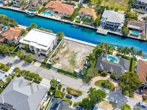 Las Olas Isles Waterfront Land
