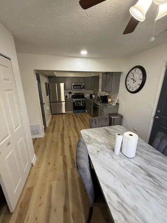 Picture 10