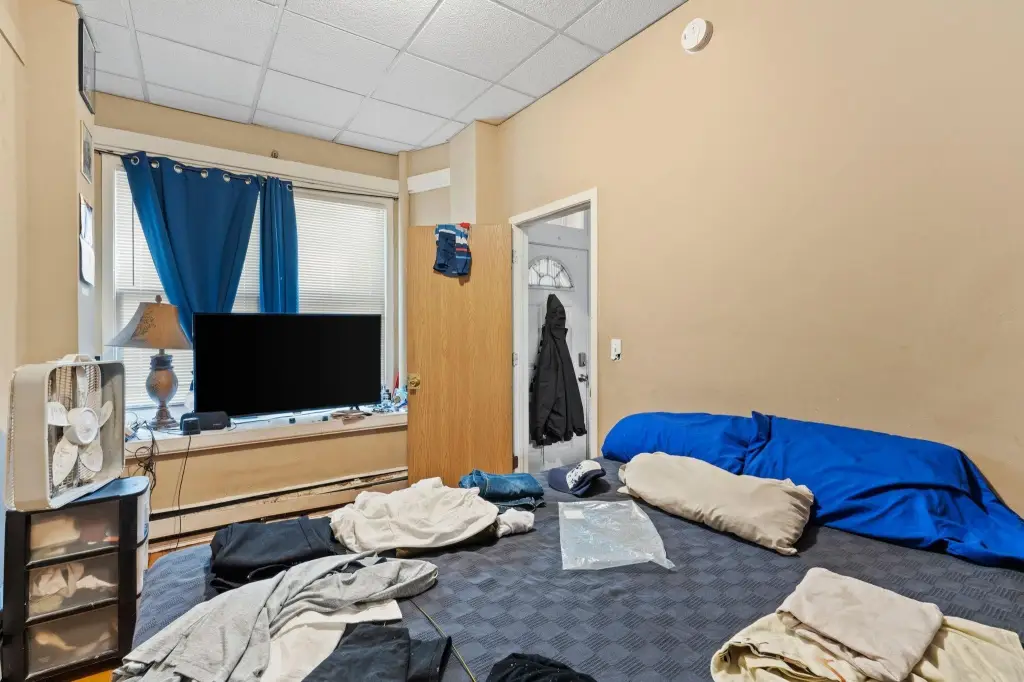 Picture 12