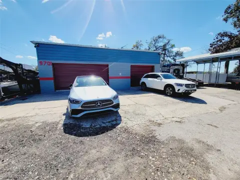 Auto Shop Property With Office