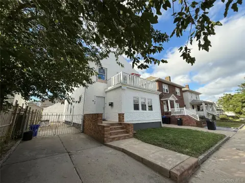Duplex with Garage