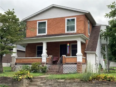 Wooster Duplex: Investment Opportunity