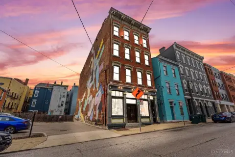 Pendleton Mixed-Use Building For Sale